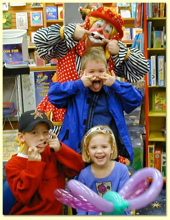 Big version of Maggie the Clown with silly kids making faces.
